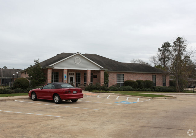 Primary Photo - Oak Haven