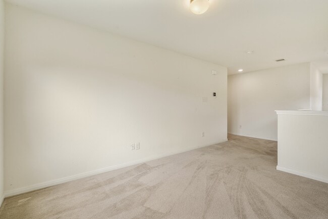 Building Photo - 7239 Mountain Prairie Dr