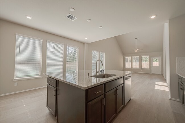 Building Photo - 32005 Towering Birch Trl