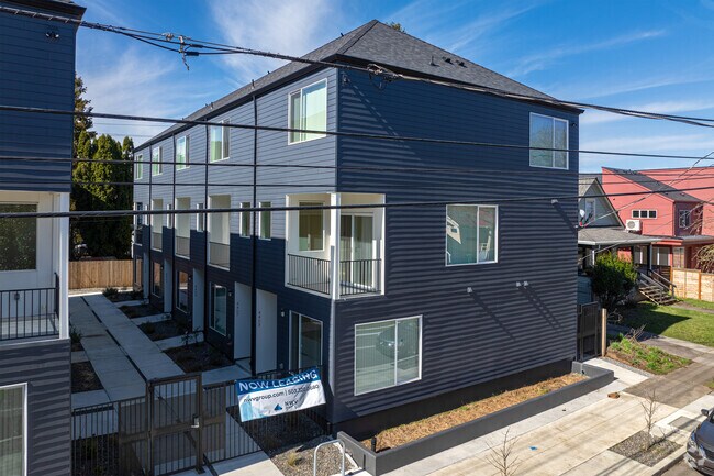 Exterior - Vancouver Townhouses