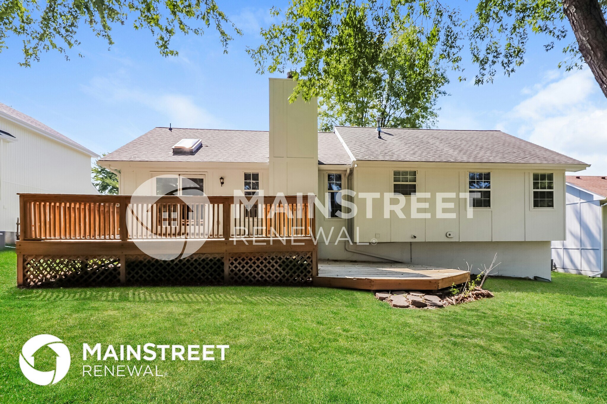 Building Photo - 306 W Sierra Dr