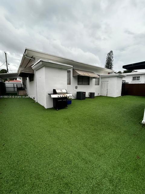 Building Photo - 1947 NW 33rd St