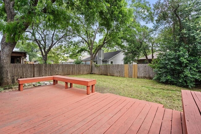 Building Photo - 9901 Willers Way