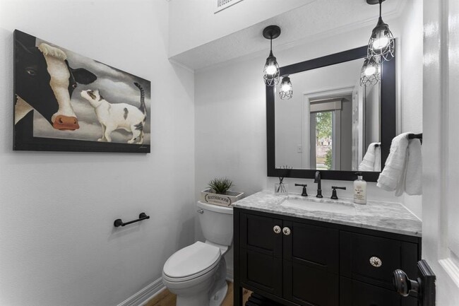 Building Photo - 8911 Tranquil Park Dr