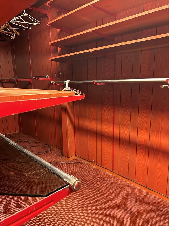 Building Photo - 125 W Hoffman Ave