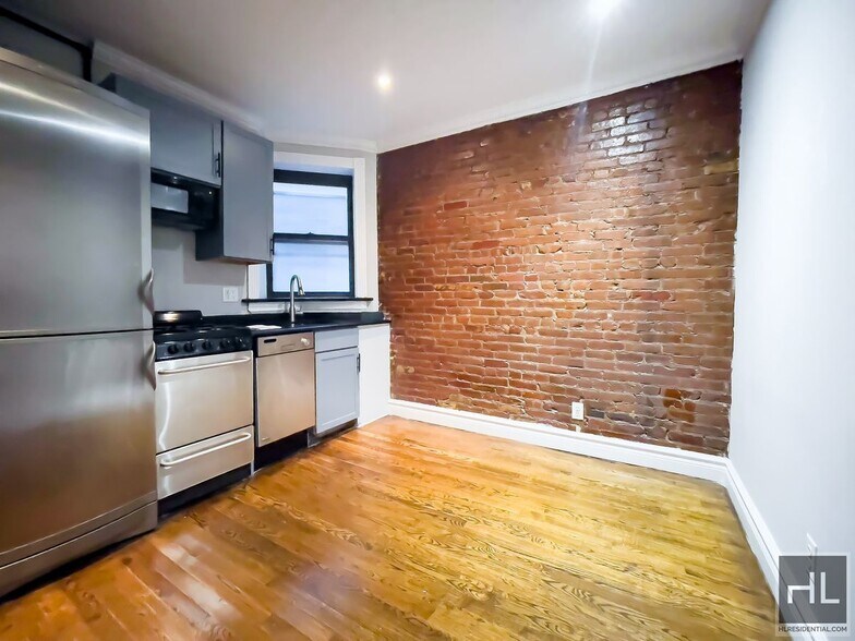 Primary Photo - East 23rd Street