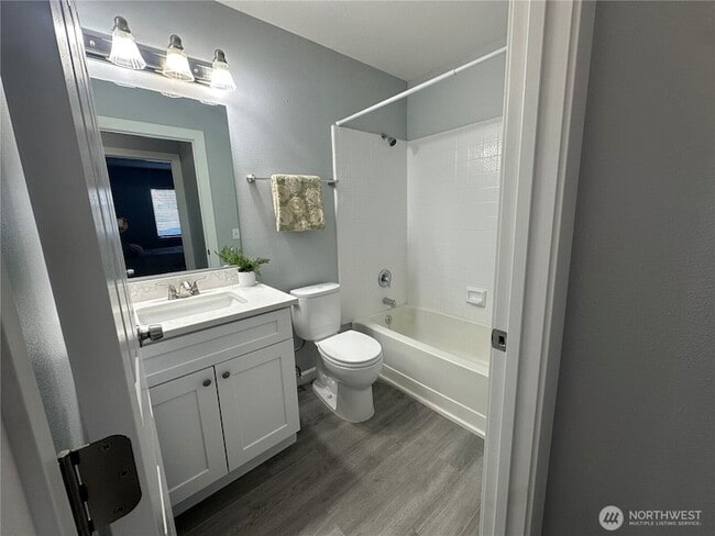 Building Photo - 33020 10th Ave SW