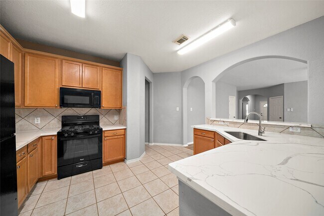 Building Photo - 62 Rookwood Ct