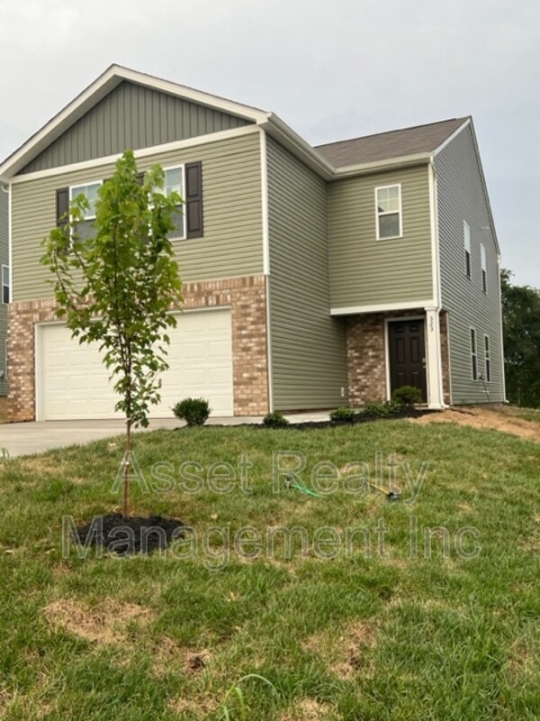 Primary Photo - 323 Everleigh Cir