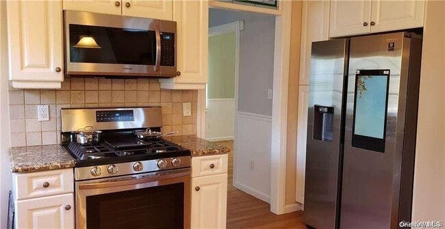 Building Photo - 28 Carley Ave