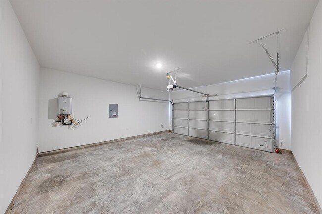 Building Photo - 10601 Ellerston Rd