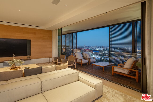Building Photo - 9040 Sunset Blvd