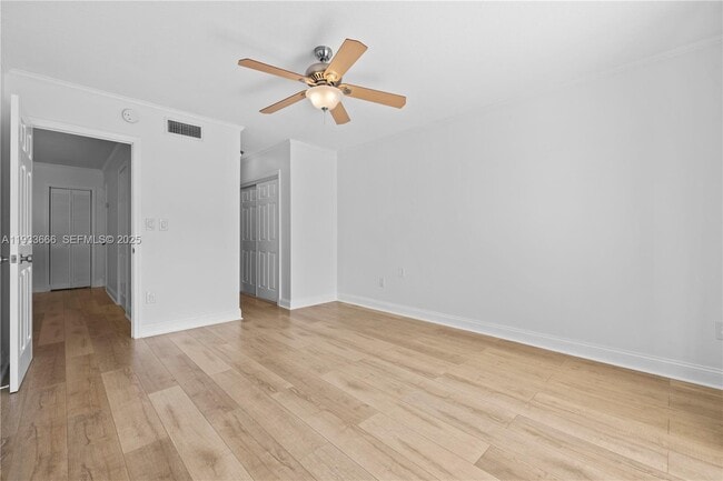 Building Photo - 15518 Braemar Ct