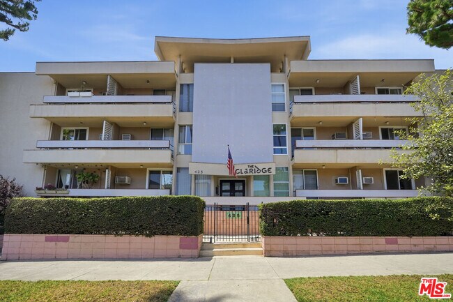 Building Photo - 425 S Kenmore Ave