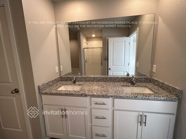 Building Photo - 2244 Alyssa St