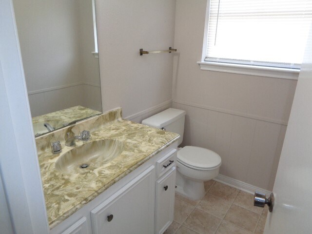 Building Photo - 12607 Big Stone Dr