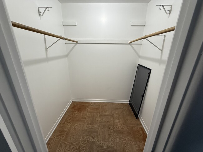 Building Photo - 2300 N Harlem Ave