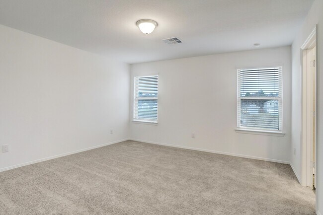 Building Photo - 16754 Rover Ln