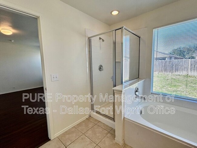 Building Photo - 1717 Wind Dancer Trail