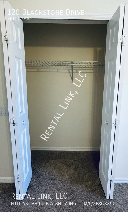 Building Photo - 120 Blackstone Dr