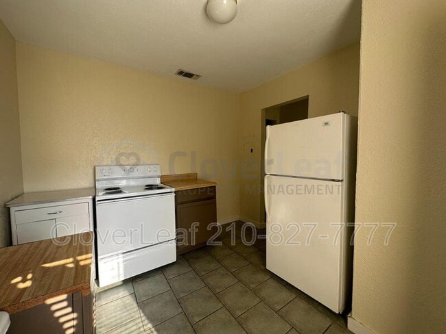 Building Photo - 817 W Mulberry Ave