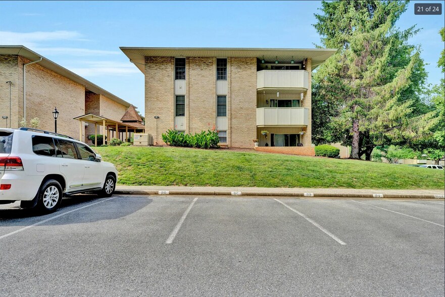 Primary Photo - 5260 Crossbow Cir