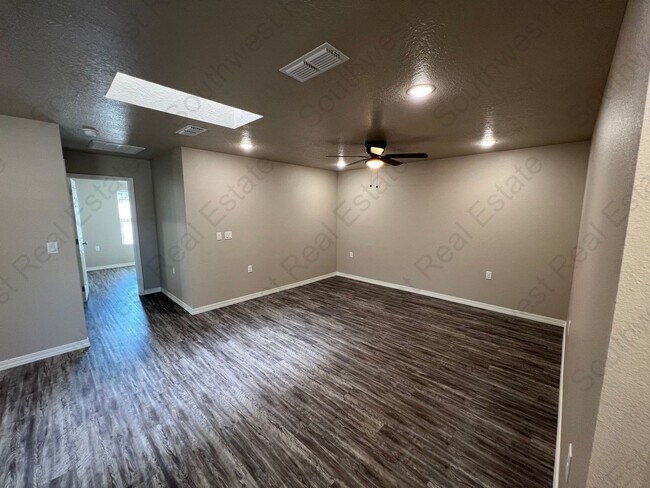 Building Photo - 2109 Bobwhite Ct