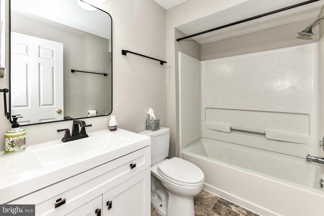 Building Photo - 8616 Shadwell Dr