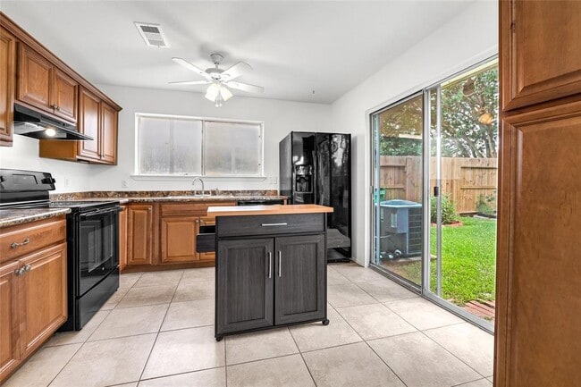Building Photo - 23835 Griffin House Ln