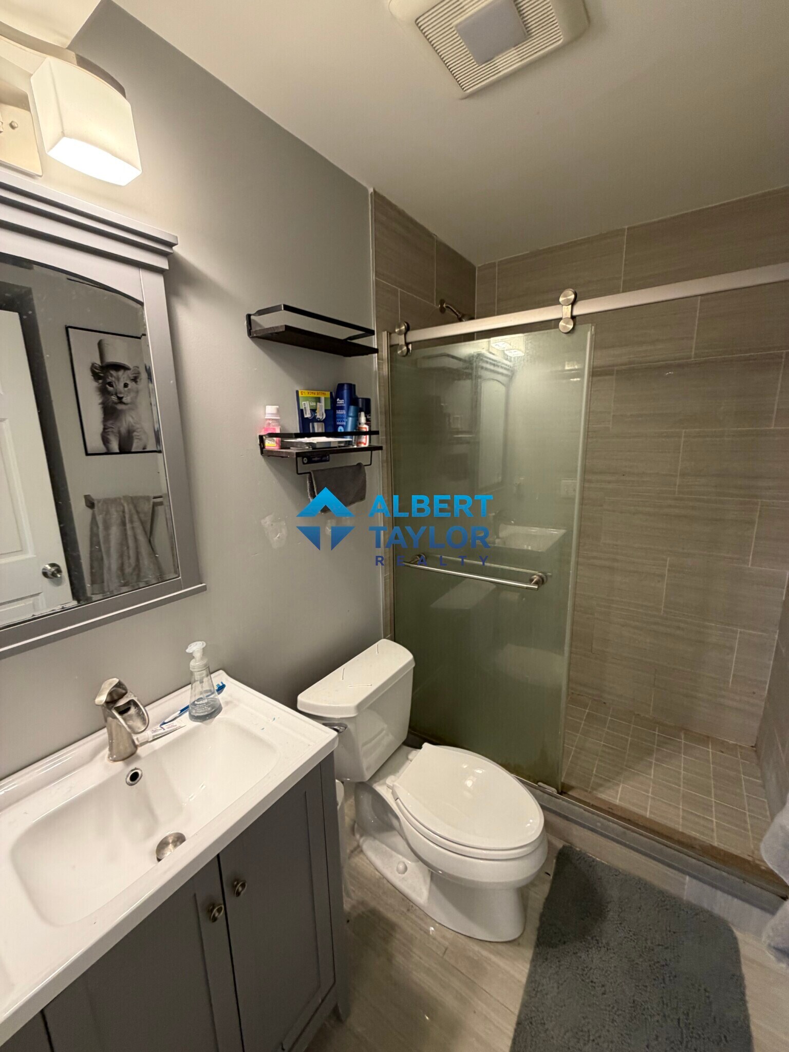 Building Photo - 275 Parker Hill Ave