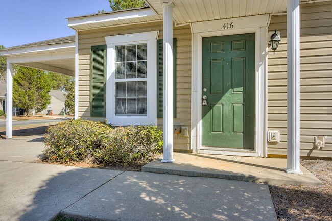 Building Photo - Charming 2-Bedroom, 2-Bath Townhouse with ...