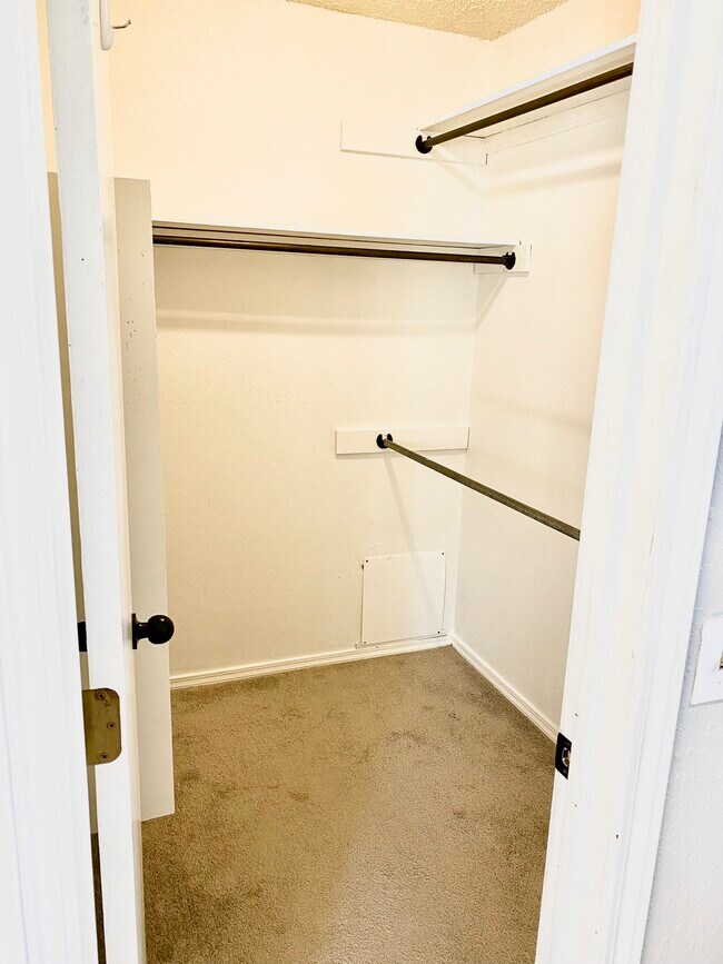 Large Walkin Closets in All Rooms - 305 W Quantico St