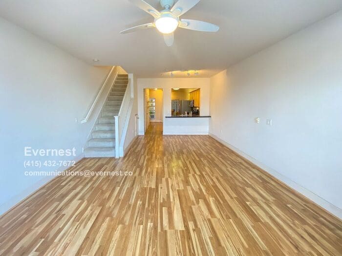 Building Photo - 1528 Brunswig Ln