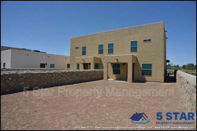 Building Photo - 806 TS Daniel Cadena Dr