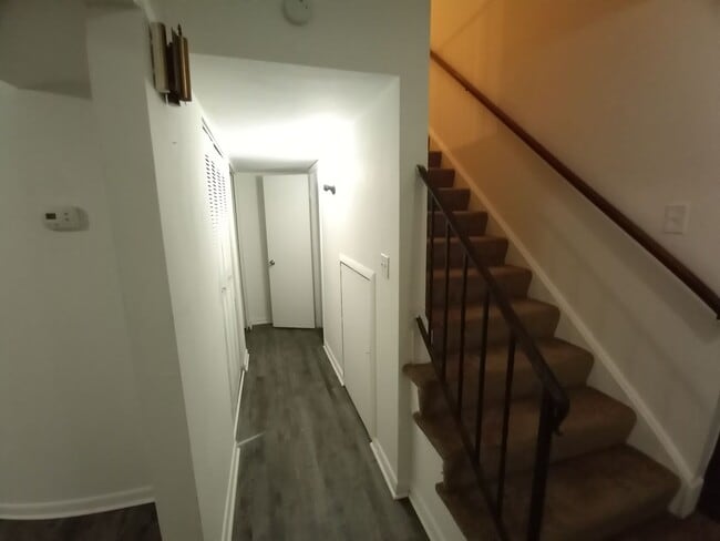 Building Photo - Three bedroom two and one half bath end unit townhome