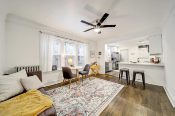 Building Photo - 4827 Lee St