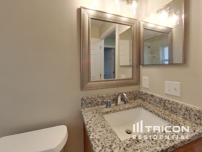 Building Photo - 7902 Oakstone Ct