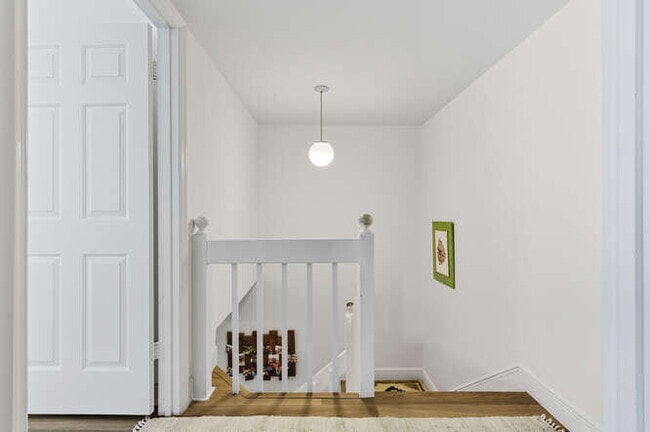 Building Photo - 111 Seabreeze Cir