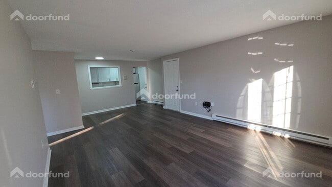 Building Photo - 208 Columbus St