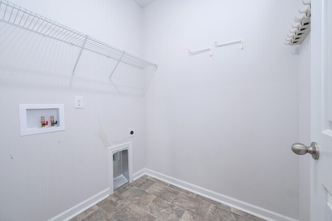 Building Photo - 700 Pintail Pointe