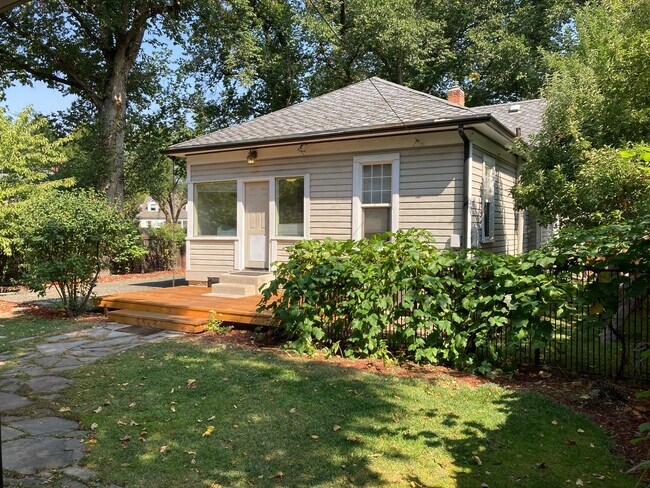 Backyard - 1621 W Hays St