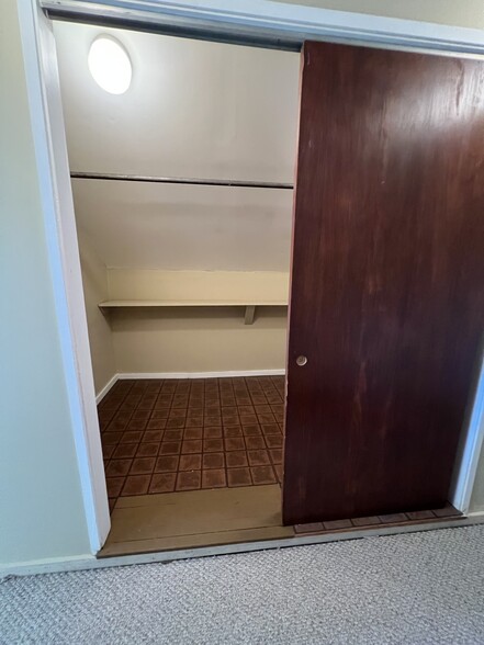 Walk-In Closet - 145 Moosic Rd