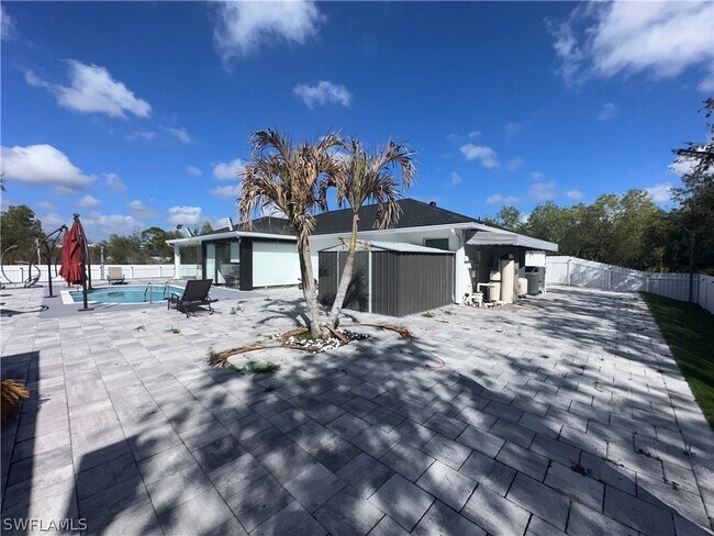 Building Photo - 3417 31st St W