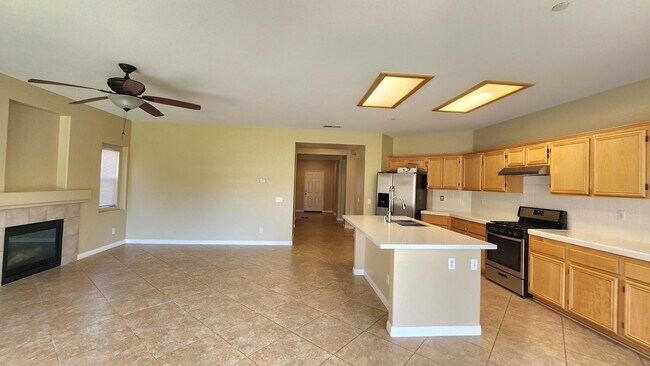 Building Photo - 703 Ventana Ridge