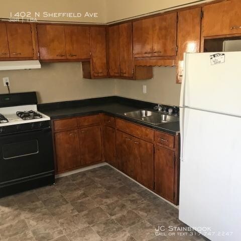 Building Photo - 3 bedroom in Indianapolis IN 46222