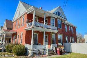 Primary Photo - 606 Broadway