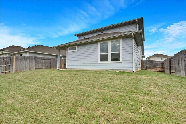 Building Photo - 1105 Burin Dr