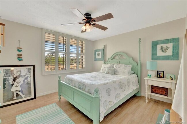 Building Photo - 10000 S Ocean Dr
