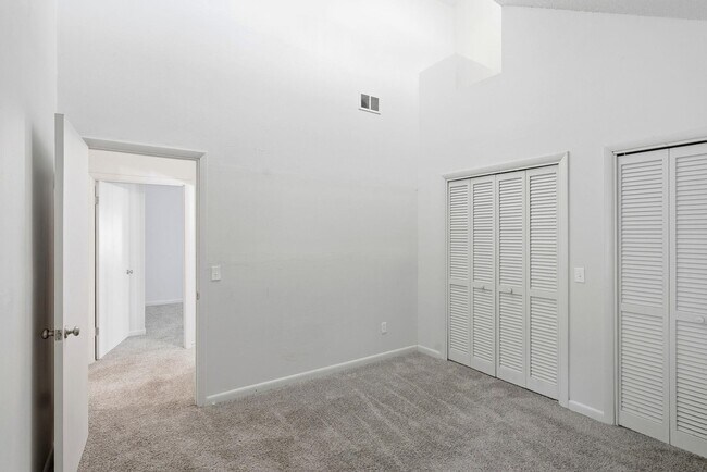 Building Photo - 1844 Larette Dr