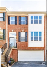 Building Photo - 1731 Stuart Pointe Ln